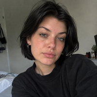 Melissa R. 24